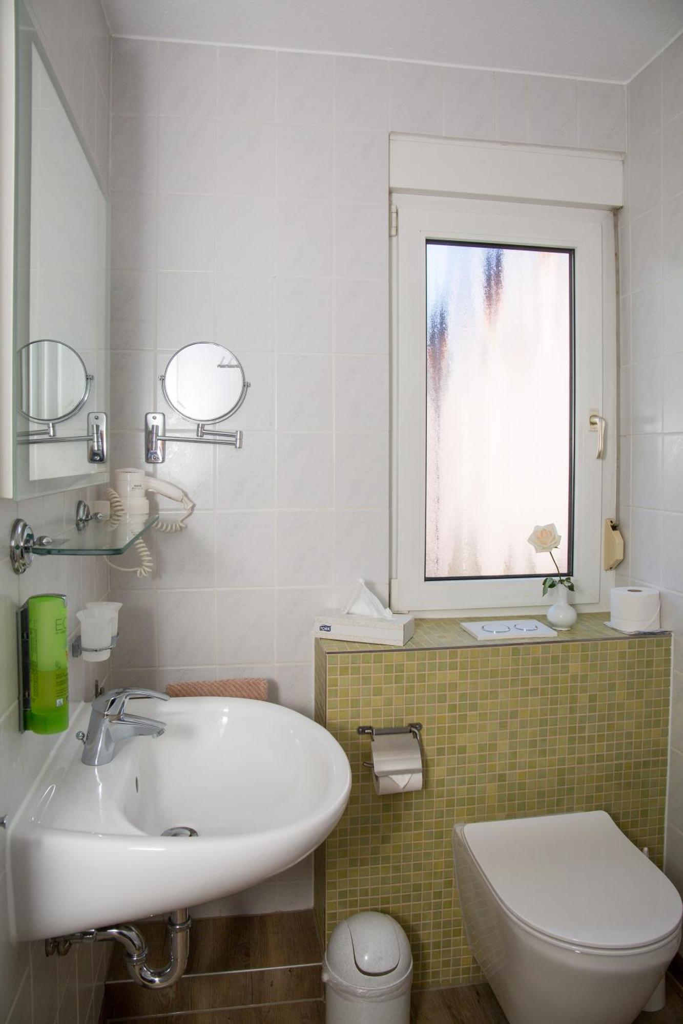 Das Fritz Hotel Schwerin Schoene Lage Im Gruenen Mit Regionaler Kueche Kostenfreien Parkplaetzen Und E Ladestation Екстериор снимка